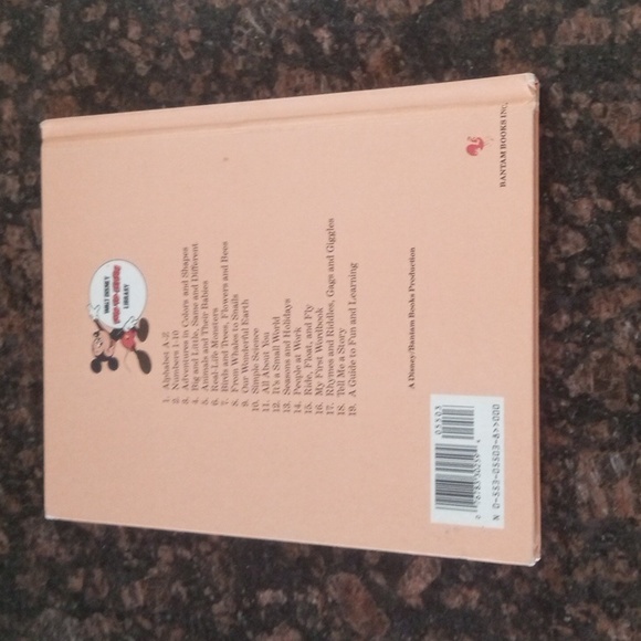 🐭 Vintage Walt Disney Library Books 🐭 - Picture 5 of 17